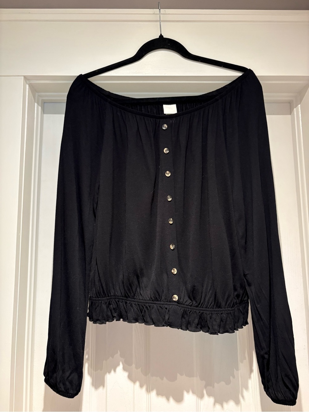 H&M Black Off-Shoulder Button-Front Blouse (never worn)